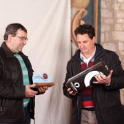 Pascal Morizot - dirigeant de Mg Granulés à gauche, à droite Damien Aumaitre - MMA Tonnerre, sponsor du prix de la mutualisation et de l’économie circulaire